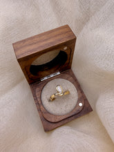 Load image into Gallery viewer, Arriva Diamond Engagement Ring