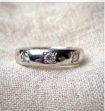 Load image into Gallery viewer, Rina Diamond Wedding band