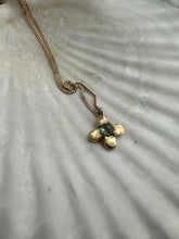 Load image into Gallery viewer, Petal Sapphire Pendant &amp; Chain
