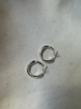 Load image into Gallery viewer, Soft twist Organic form Silver Hoops
