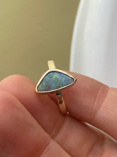 Load image into Gallery viewer, Playa Sunset Opal and 9ct Gold Ring
