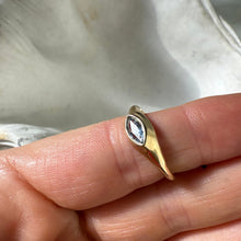 Load image into Gallery viewer, Transcend Mini Ring  9ct Gold Ceylon Sapphire
