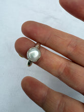 Load image into Gallery viewer, Classic Pearl Silver ring
