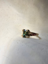 Load image into Gallery viewer, Oceania 9ct gold Sapphire Ring
