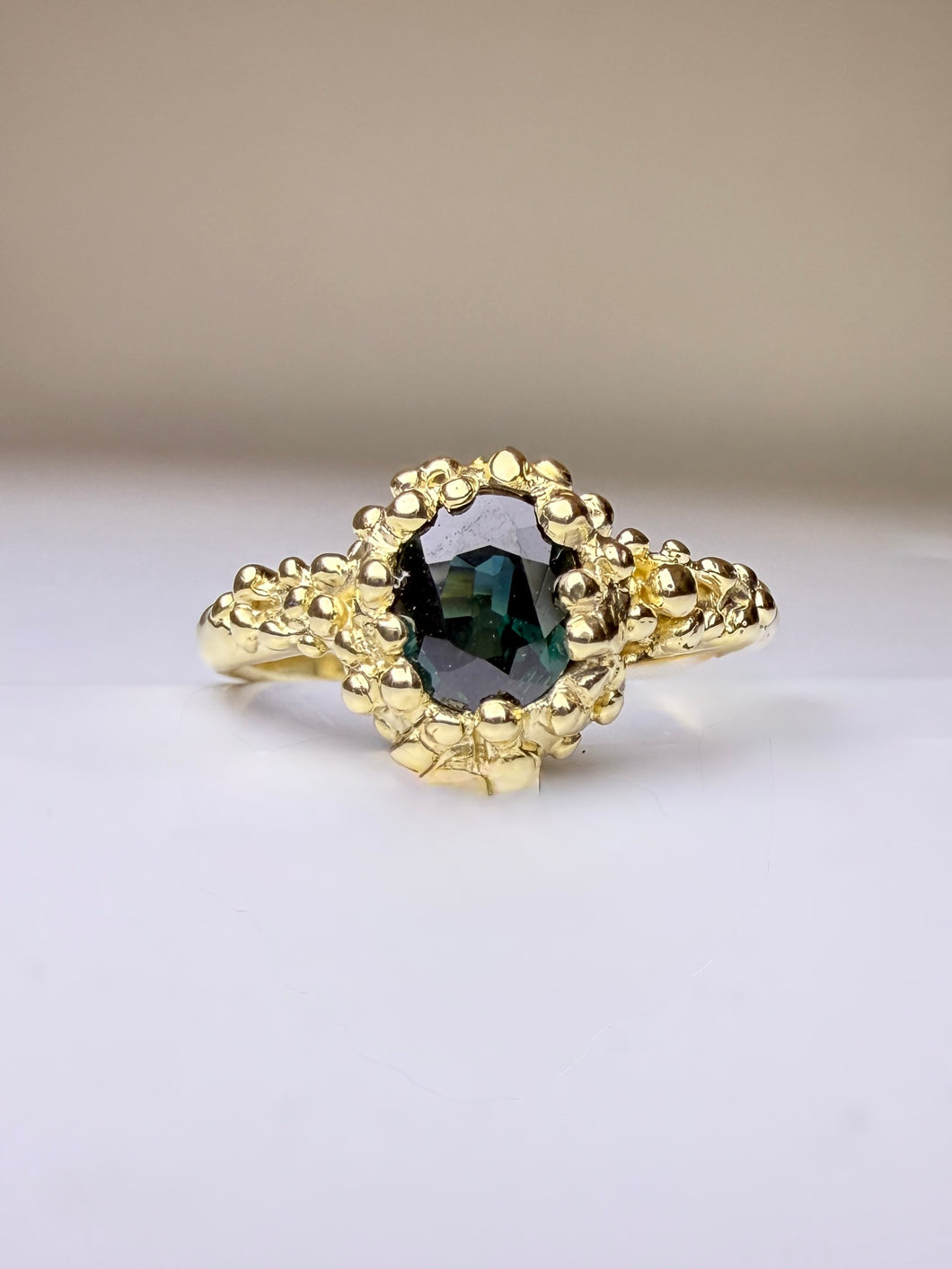 SEAFOAM DARKEST TEAL SAPPHIRE 9CT GOLD RING