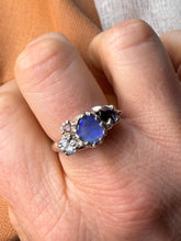 Load image into Gallery viewer, POSY STERLING SILVER OPAL CLUSTER RING
