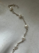 Load image into Gallery viewer, In A Twist Pearl Bracelet
