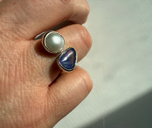Load image into Gallery viewer, STATEMENT TOI ET MOI OPAL PEARL RING

