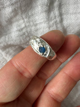 Load image into Gallery viewer, DEEP BLUE ORGANIC Sapphire Signet Ring size O
