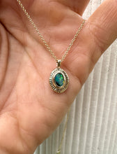 Load image into Gallery viewer, GRAN CENOTE 9ct Gold Australian Opal pendant
