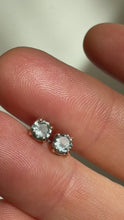 Load and play video in Gallery viewer, Plata 9ct Gold Studs
