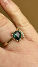 Load and play video in Gallery viewer, TOI ET MOI AUSTRALIANA 9CT GOLD RING
